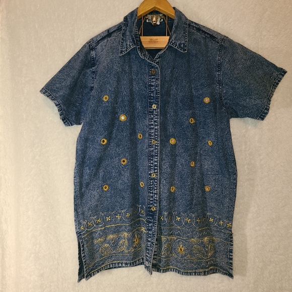 Club Z Denim Womens 18-20 Distressed Retro Denim Button Up - Picture 2 of 13